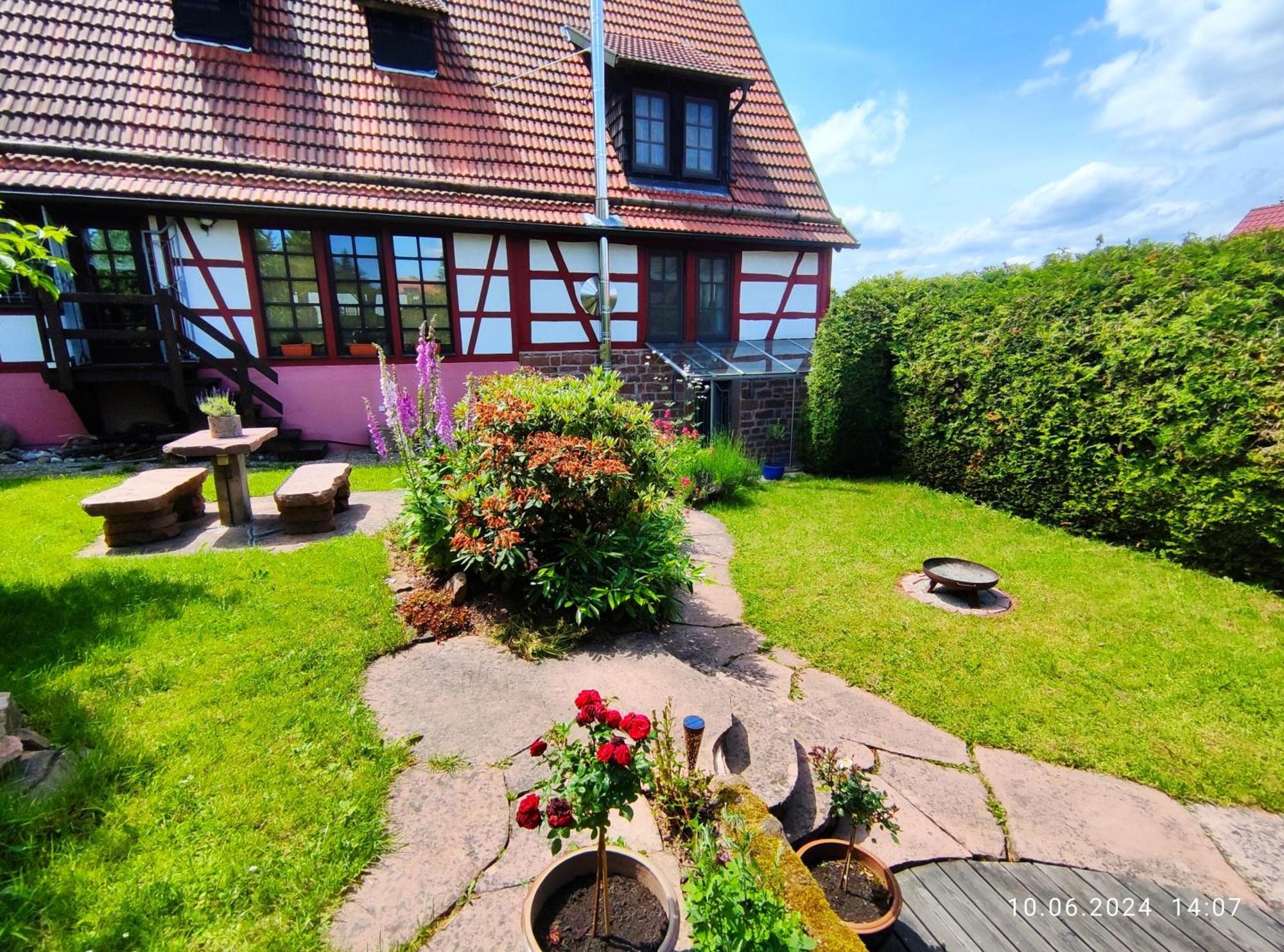 Ferienhaus Marre - Mit Grill, Feuerstelle Und Gartensauna Waldbrunn  Buitenkant foto